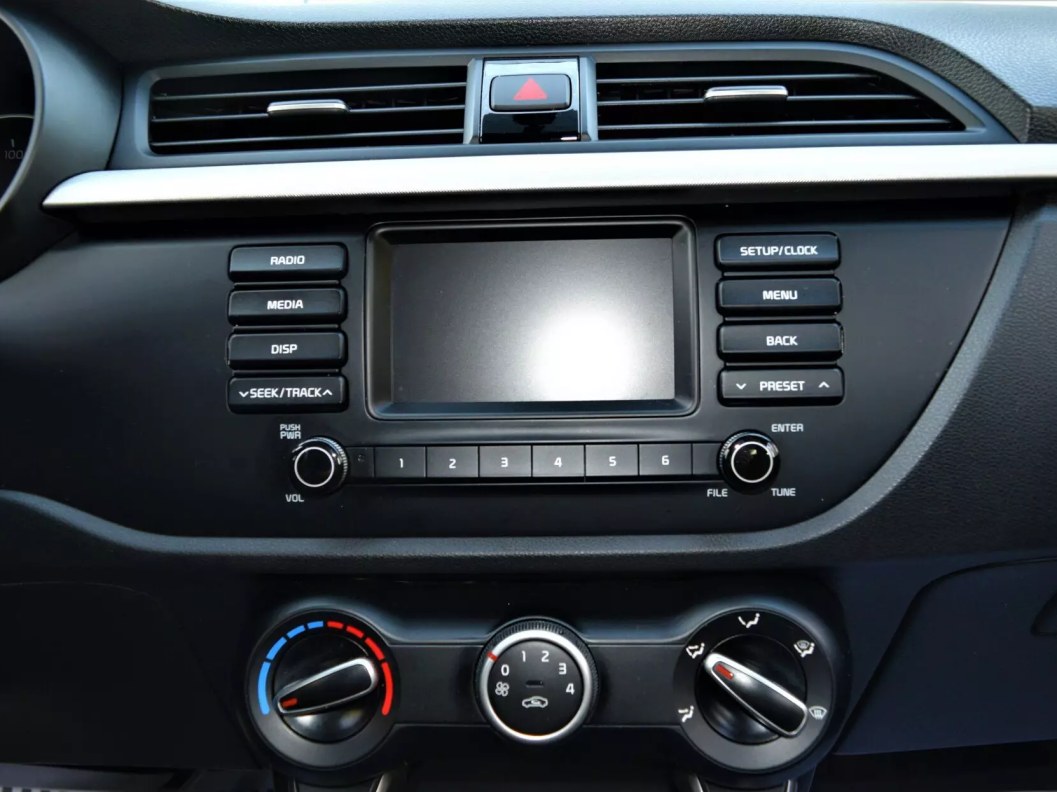 Kia Rio Comfort 1.6 АКПП, 2019 фото 17
