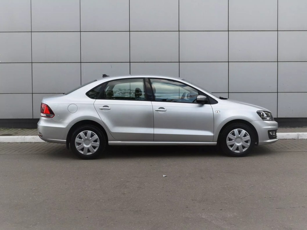 Volkswagen Polo Comfortline 1.6 АКПП, 2017 фото 4