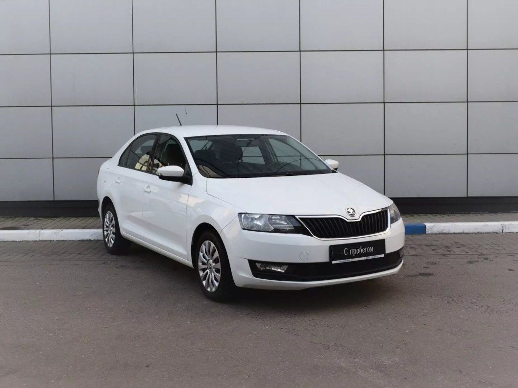 Skoda Rapid 1.6 АКПП, 2017 фото 1