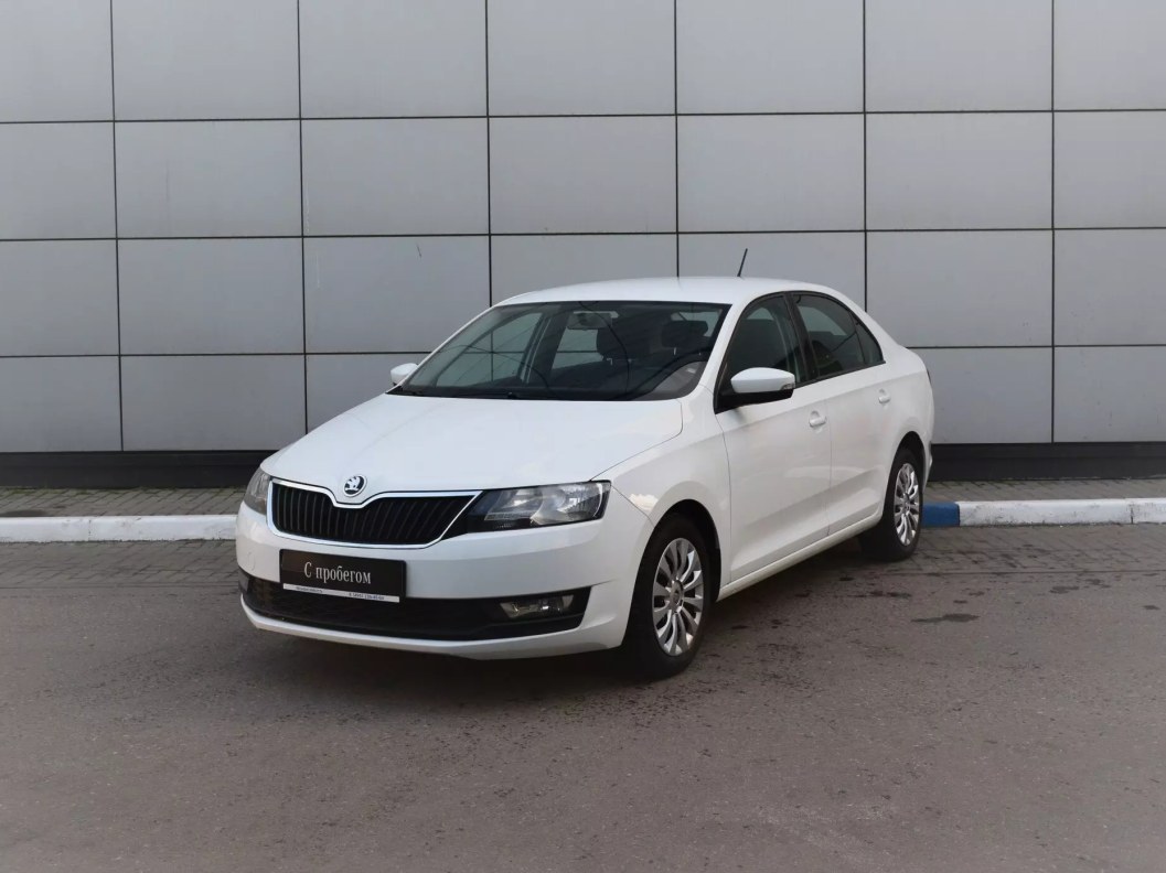 Skoda Rapid 1.6 АКПП, 2017 фото 3