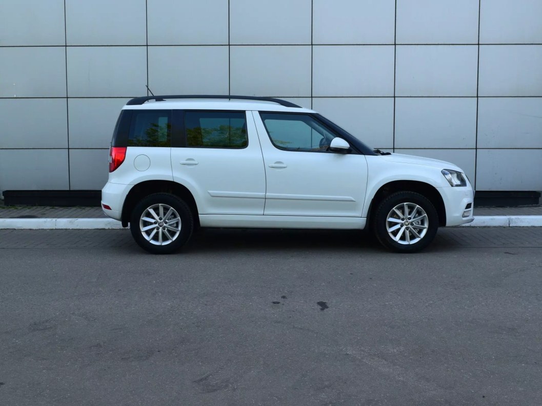 Skoda Yeti Style 1.8 DSG, 2017 фото 3