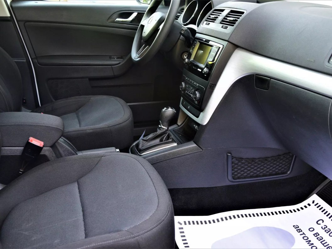 Skoda Yeti Style 1.8 DSG, 2017 фото 8
