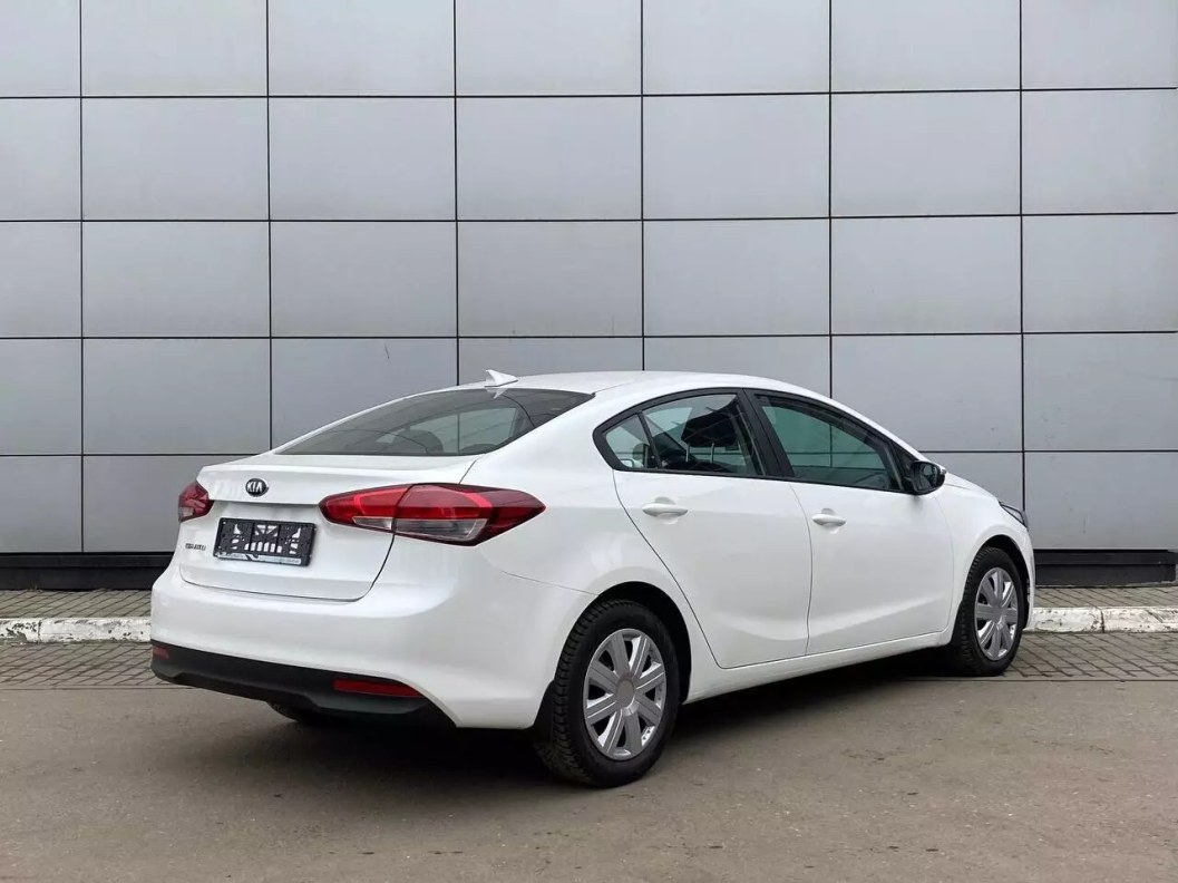Kia Cerato Luxe 1.6 АКПП, 2018 фото 6