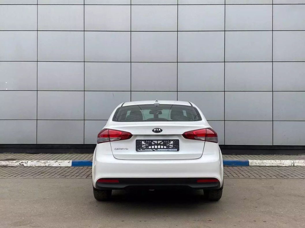 Kia Cerato Luxe 1.6 АКПП, 2018 фото 7