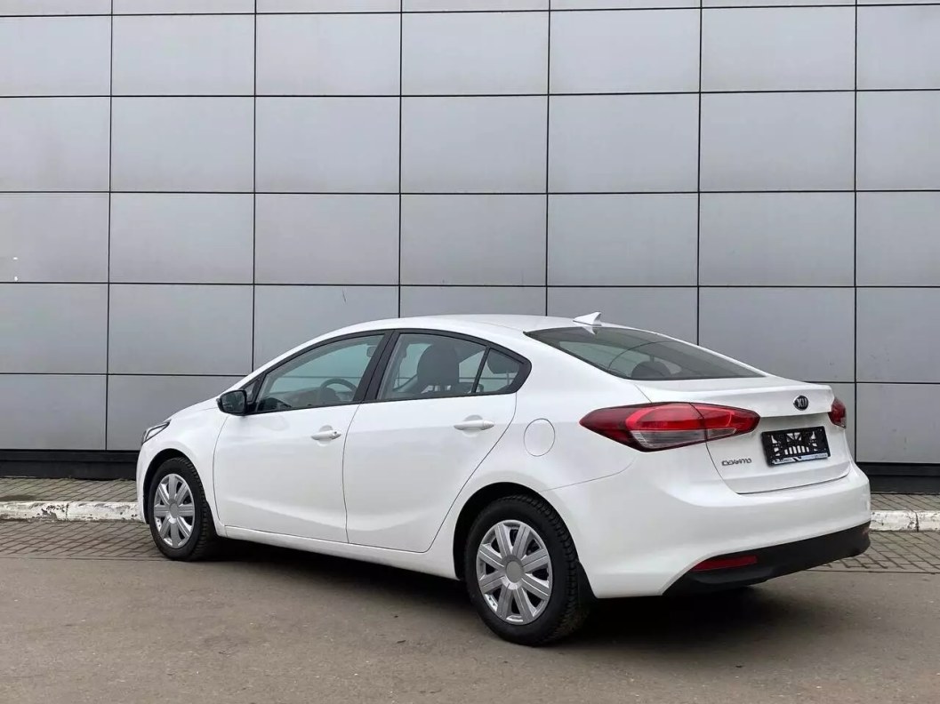 Kia Cerato Luxe 1.6 АКПП, 2018 фото 8
