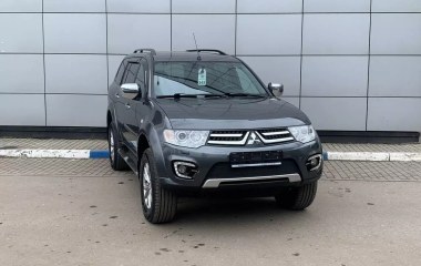 Mitsubishi Pajero Sport Ultimate S03