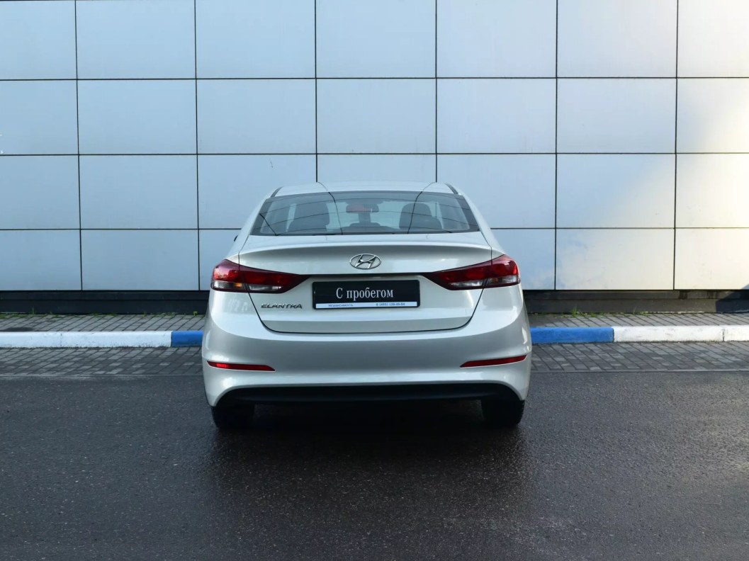 Hyundai Elantra Active 1.6 АКПП, 2016 фото 6