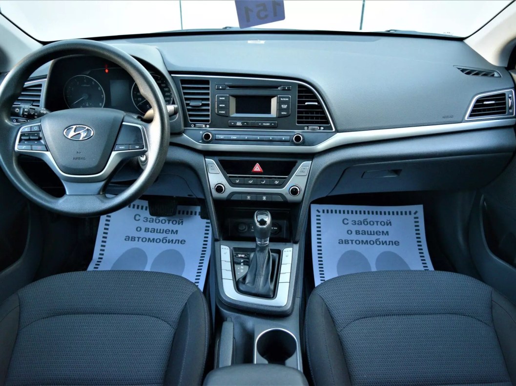 Hyundai Elantra Active 1.6 АКПП, 2016 фото 10