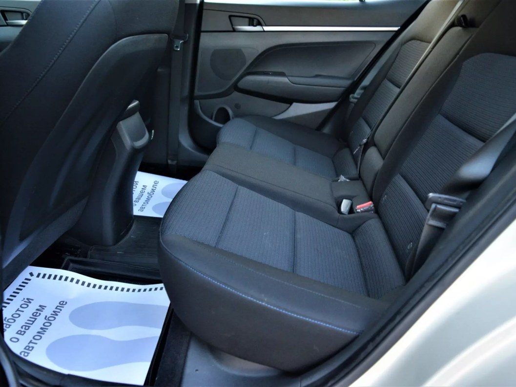 Hyundai Elantra Active 1.6 АКПП, 2016 фото 14