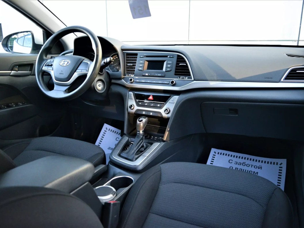 Hyundai Elantra Active 1.6 АКПП, 2016 фото 20