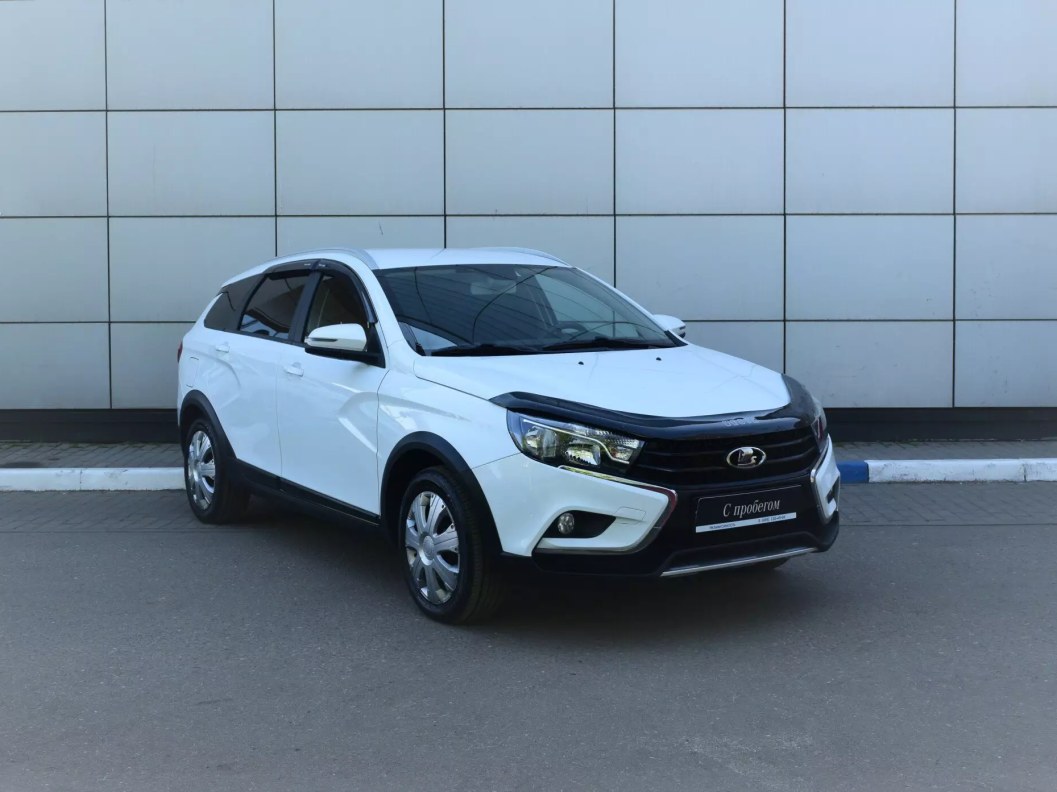 ВАЗ (Lada) Vesta GFK32-52-XK2 Luxe Multimedia 1.8 АМТ, 2020 фото 1