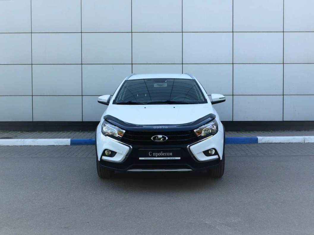 ВАЗ (Lada) Vesta GFK32-52-XK2 Luxe Multimedia 1.8 АМТ, 2020 фото 2