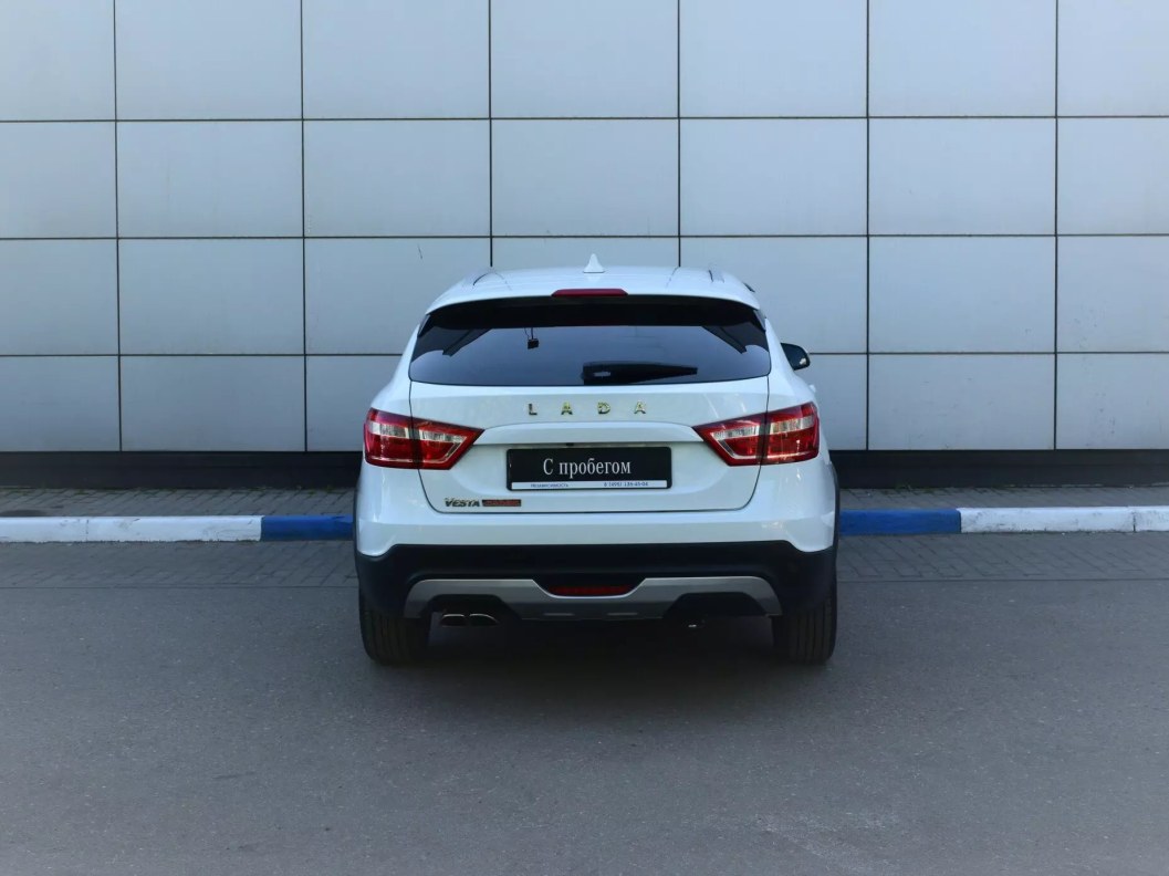 ВАЗ (Lada) Vesta GFK32-52-XK2 Luxe Multimedia 1.8 АМТ, 2020 фото 6