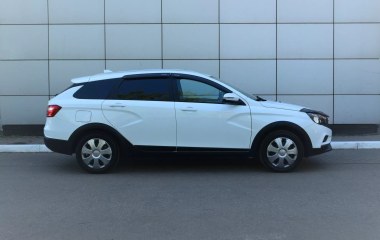 ВАЗ (Lada) Vesta GFK32-52-XK2 Luxe Multimedia 1.8 АМТ, 2020 превью 8