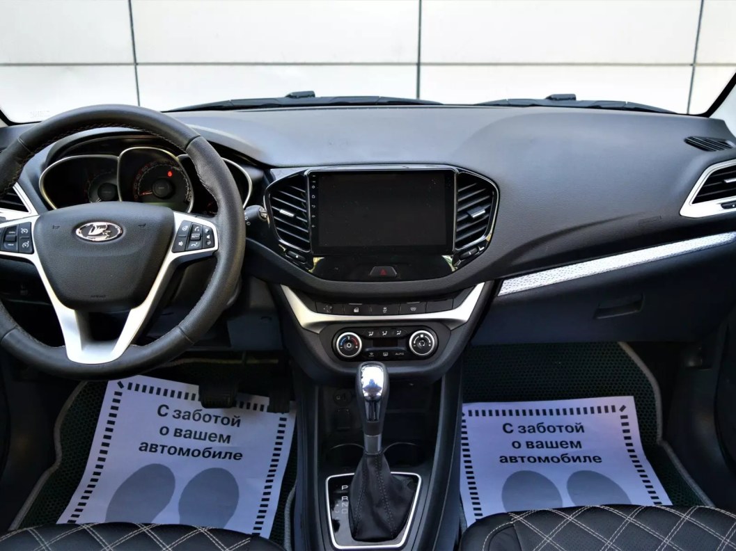 ВАЗ (Lada) Vesta GFK32-52-XK2 Luxe Multimedia 1.8 АМТ, 2020 фото 9