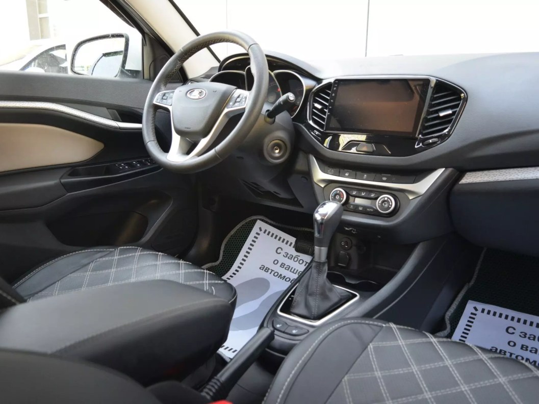 ВАЗ (Lada) Vesta GFK32-52-XK2 Luxe Multimedia 1.8 АМТ, 2020 фото 10