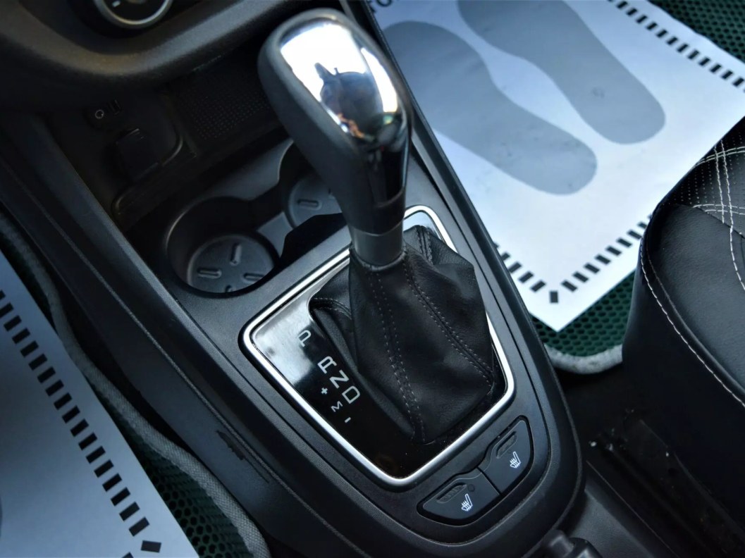 ВАЗ (Lada) Vesta GFK32-52-XK2 Luxe Multimedia 1.8 АМТ, 2020 фото 17