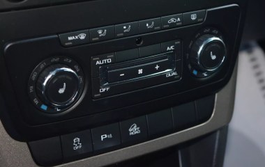 Skoda Yeti Style 1.8 DSG, 2015 превью 11