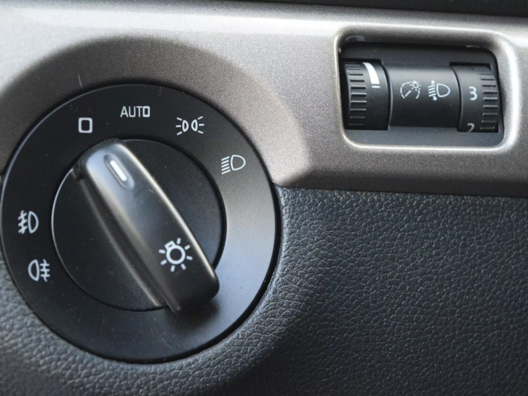 Skoda Yeti Style 1.8 DSG, 2015 фото 13