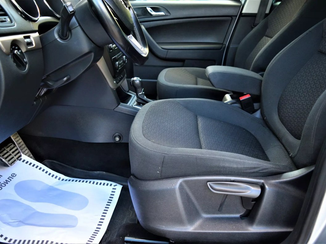 Skoda Yeti Style 1.8 DSG, 2015 фото 16
