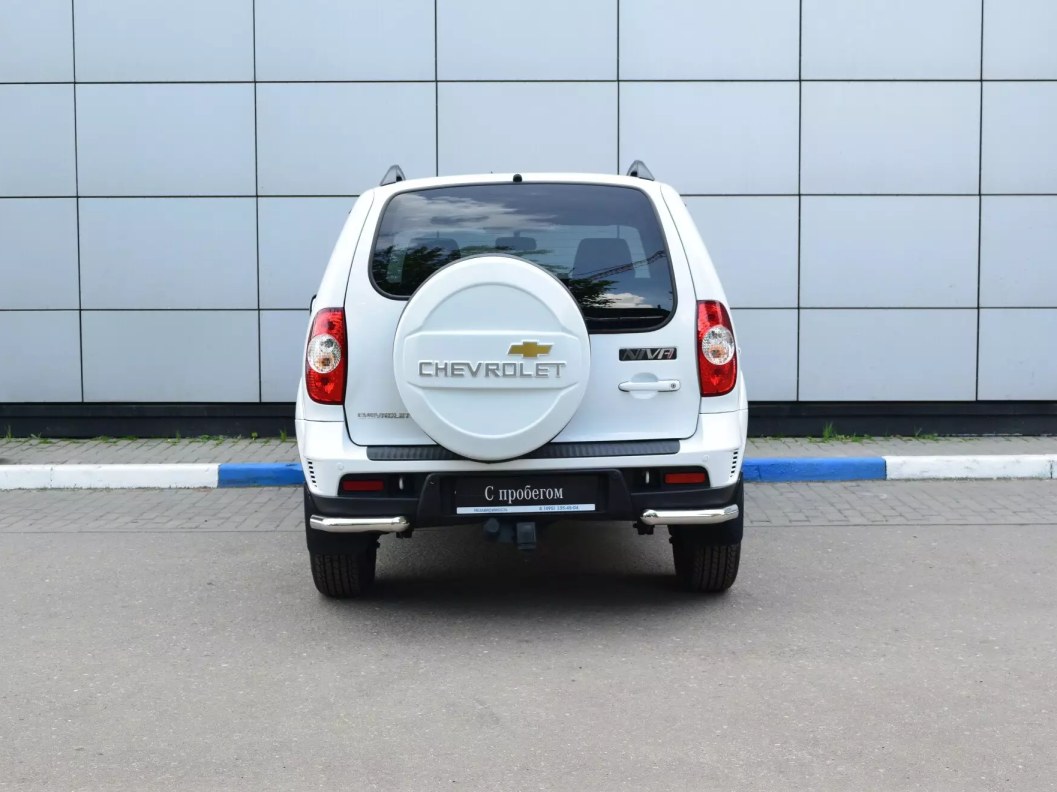 Chevrolet Niva SE 1.7 МКПП, 2019 фото 6