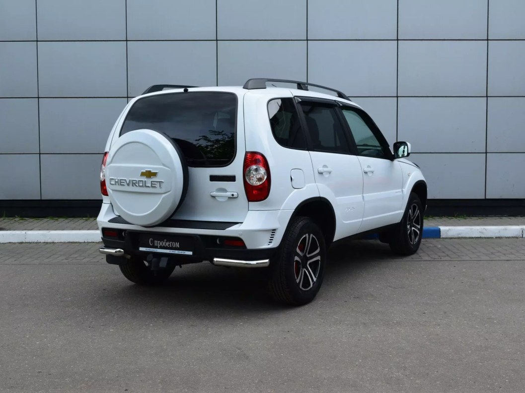 Chevrolet Niva SE 1.7 МКПП, 2019 фото 7