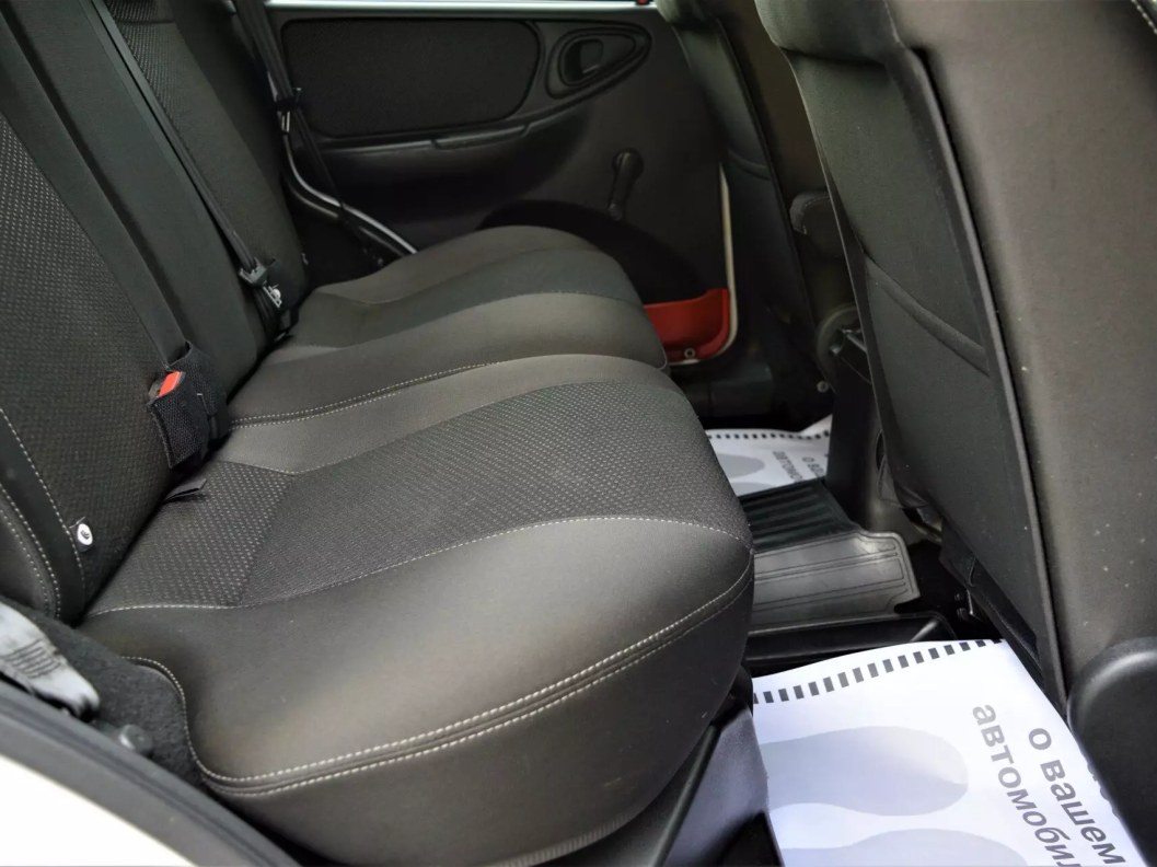 Chevrolet Niva SE 1.7 МКПП, 2019 фото 11