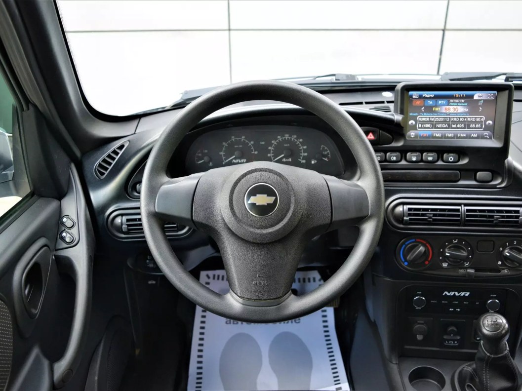 Chevrolet Niva SE 1.7 МКПП, 2019 фото 12