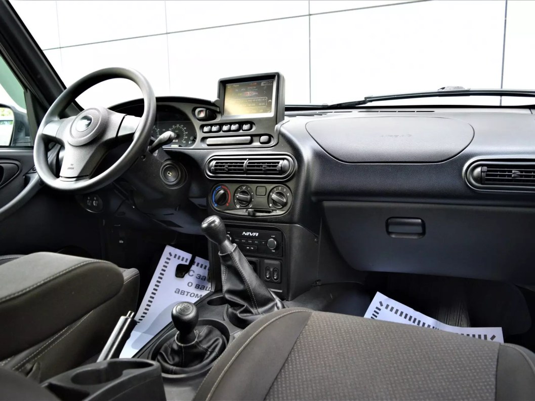 Chevrolet Niva SE 1.7 МКПП, 2019 фото 15