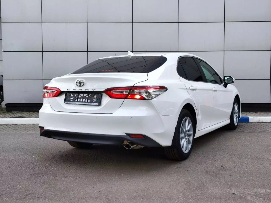 Toyota Camry 2.0 CVT, 2020 фото 7