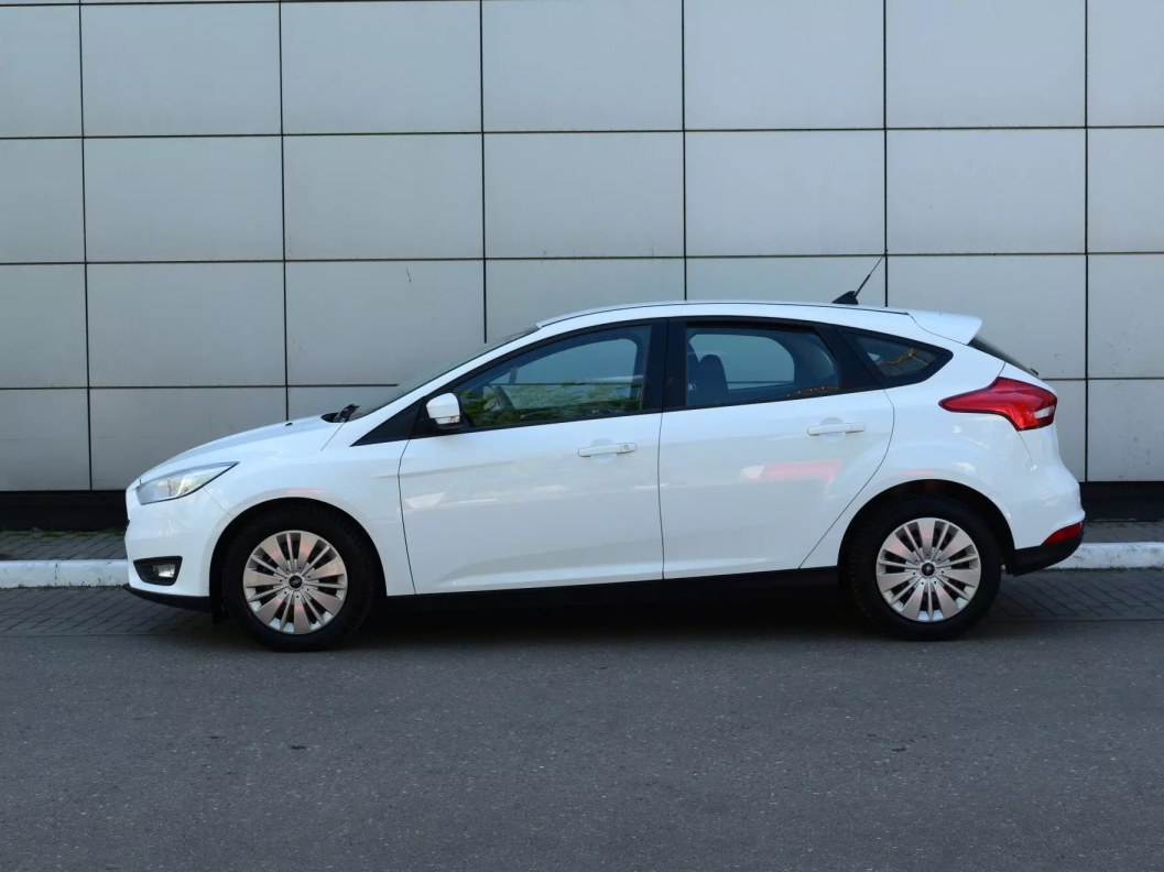 Ford Focus Trend 1.6 МКПП, 2017 фото 5