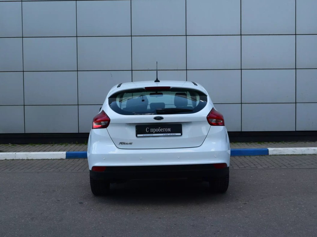 Ford Focus Trend 1.6 МКПП, 2017 фото 7