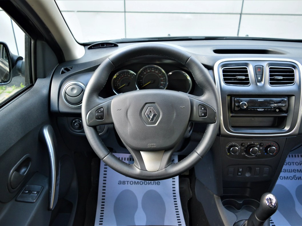 Renault Sandero Privilege 1.6 МКПП, 2018 фото 14