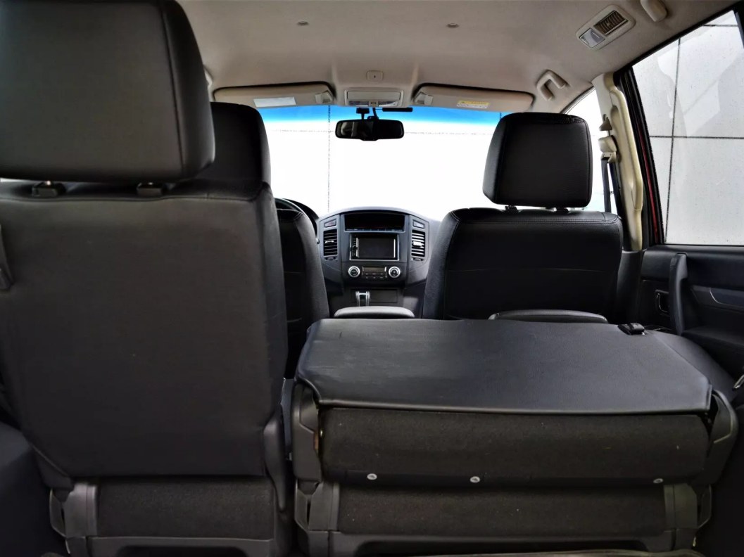 Mitsubishi Pajero Instyle S82 3.2 АКПП, 2014 фото 9
