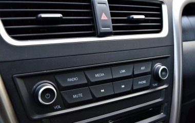 FAW Besturn X80 Luxury 2.0 , 2020 превью 12