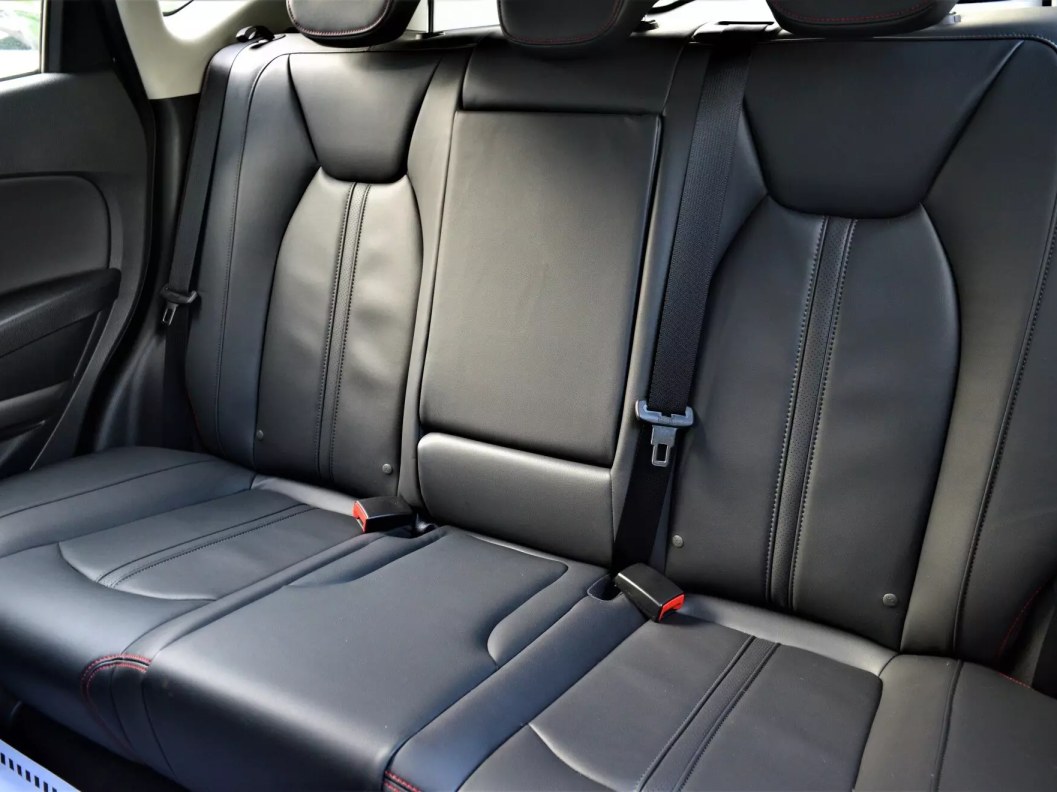 FAW Besturn X80 Luxury 2.0 , 2020 фото 20