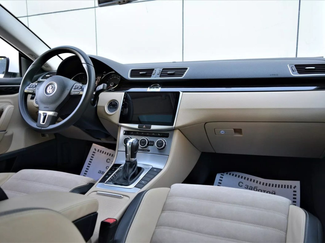 Volkswagen Passat CC Sport 1.8 DSG, 2012 фото 11