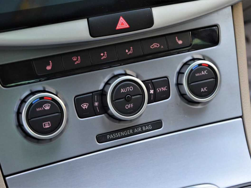Volkswagen Passat CC Sport 1.8 DSG, 2012 фото 17