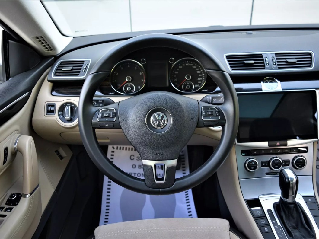 Volkswagen Passat CC Sport 1.8 DSG, 2012 фото 22