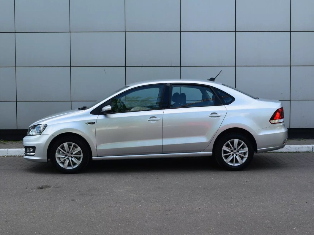 Volkswagen Polo Highline 1.6 АКПП, 2017 фото 4