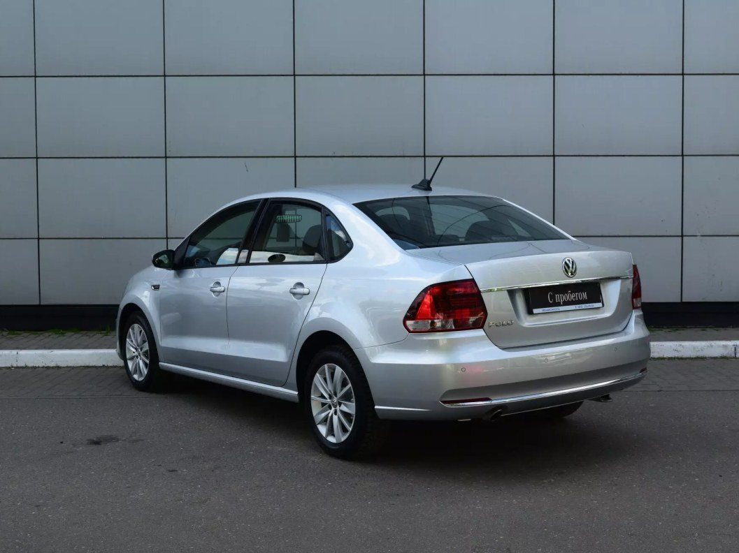 Volkswagen Polo Highline 1.6 АКПП, 2017 фото 5