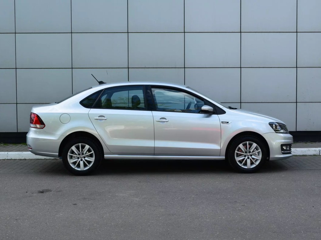 Volkswagen Polo Highline 1.6 АКПП, 2017 фото 8