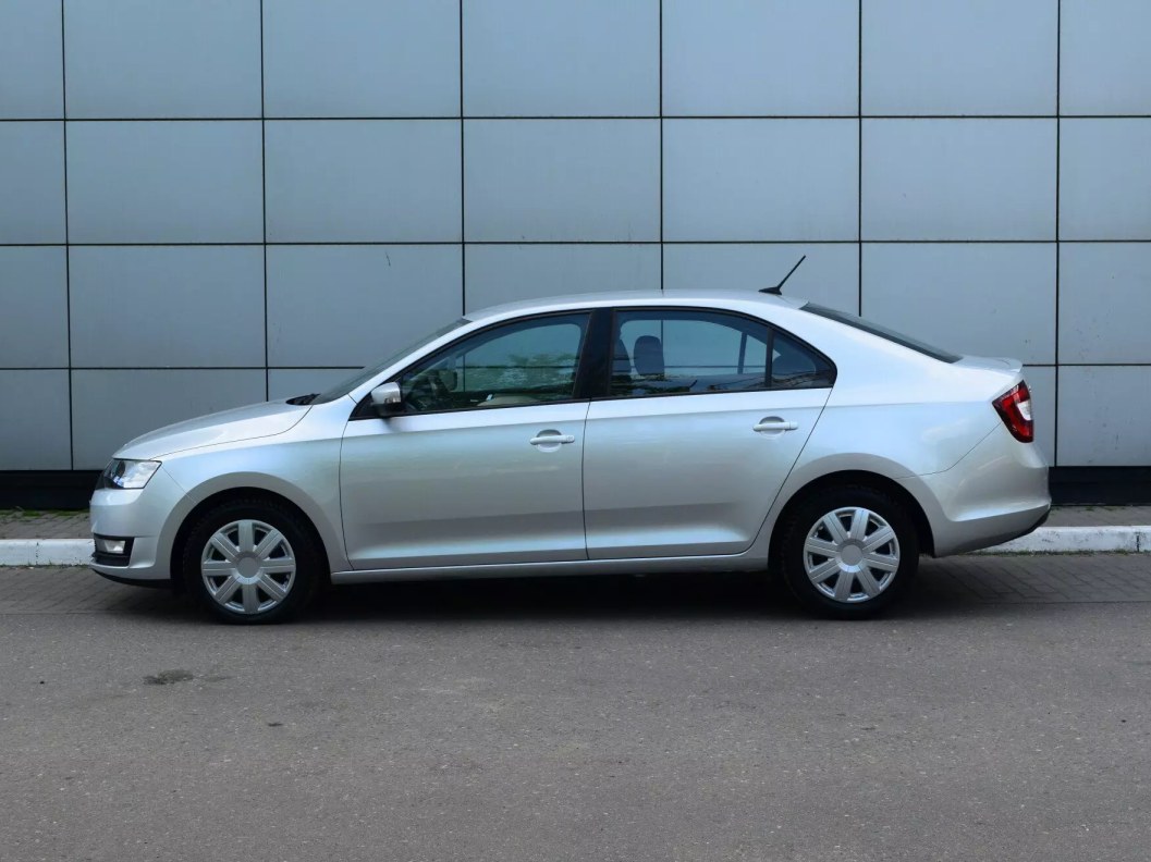 Skoda Rapid Style 1.4 АМТ, 2017 фото 4