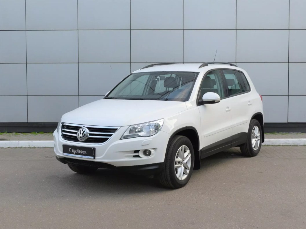 Volkswagen Tiguan 2.0 АКПП, 2011 фото 3