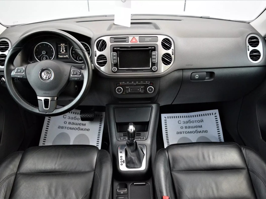 Volkswagen Tiguan 2.0 АКПП, 2011 фото 7