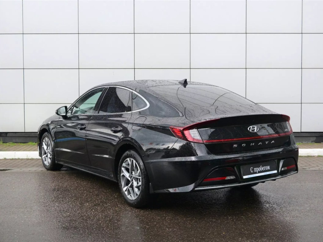 Hyundai Sonata бензин, АКПП, передний привод , 2019 фото 4