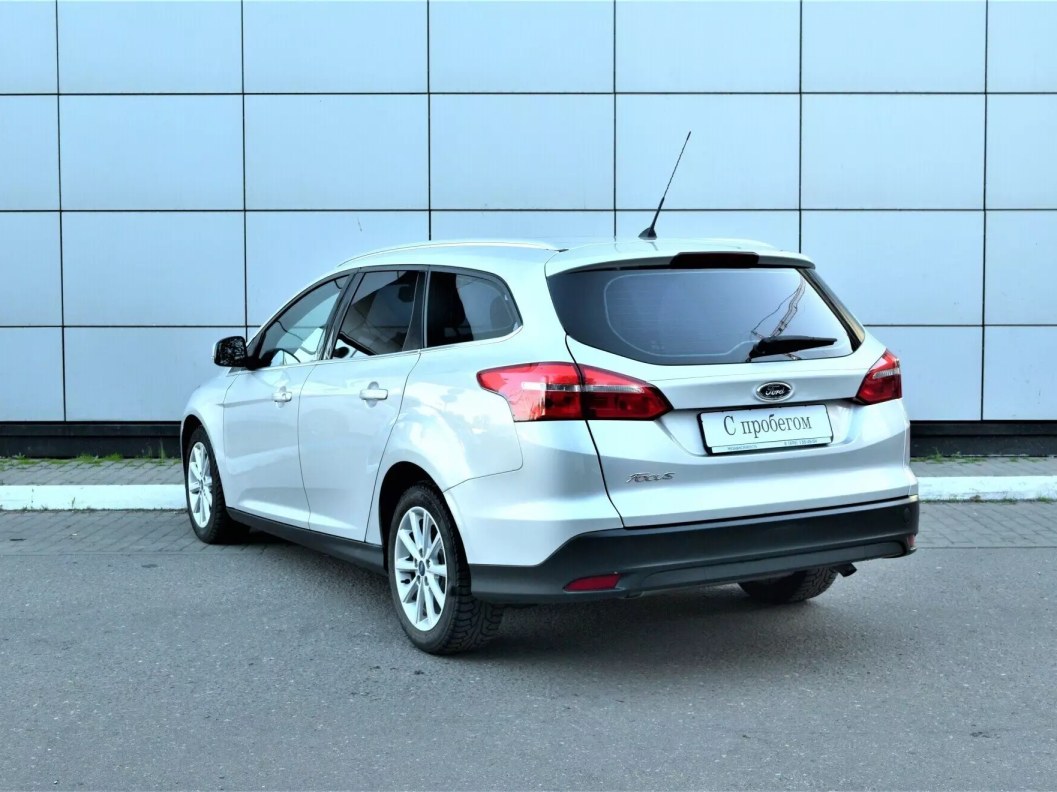 Ford Focus SYNC Edition 1.6 МКПП, 2016 фото 6