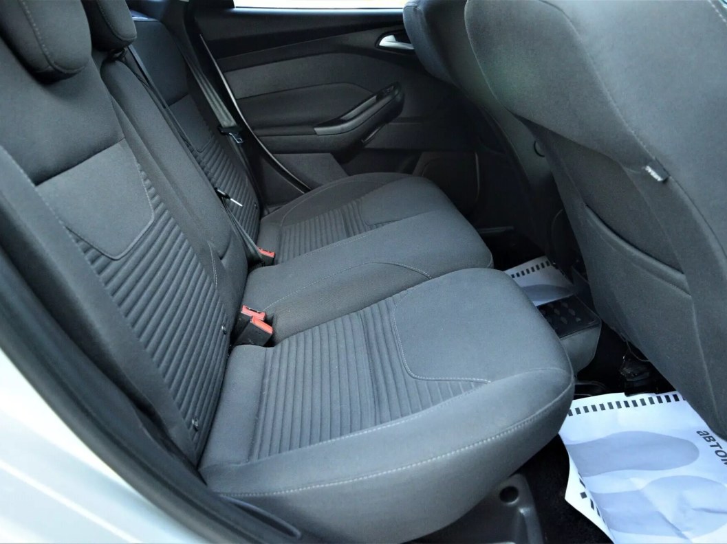 Ford Focus SYNC Edition 1.6 МКПП, 2016 фото 9