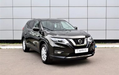 Nissan X-Trail SE