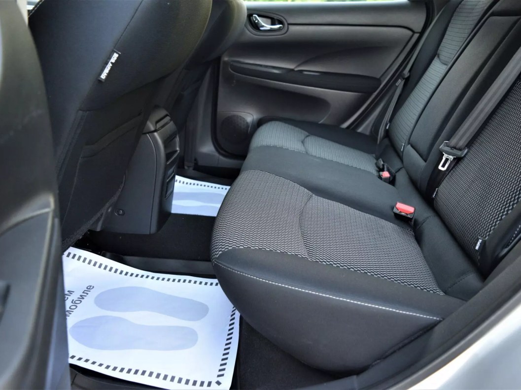 Nissan Tiida Elegance Connect 1.6 CVT, 2015 фото 9